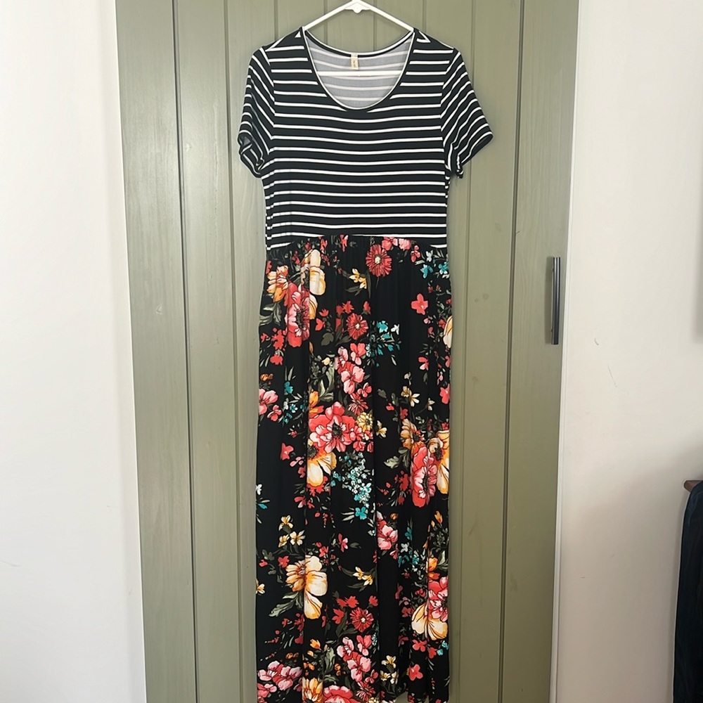 Floral/striped Maxi Dress